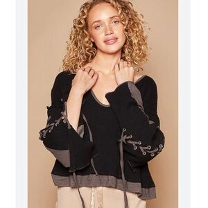 POL Top Pop-over Crisscross Lacing down sleeves Sz L/ Oversize Fit/V-Neck/ NWOT